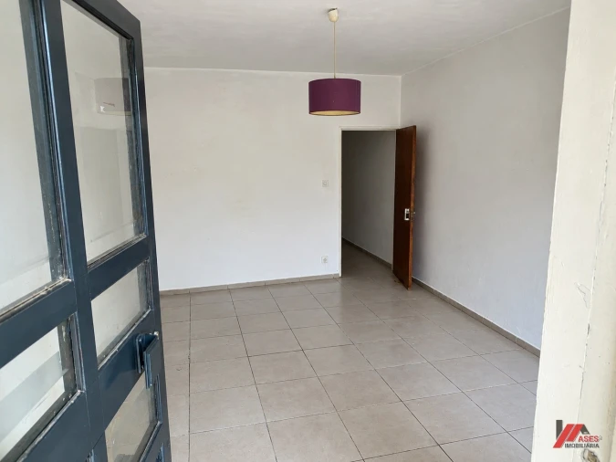 Moradia T2 para Venda em Travassos Foto 3