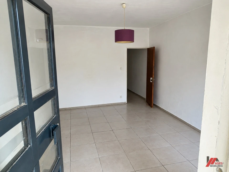 Moradia T2 para Venda em Travassos Foto 3