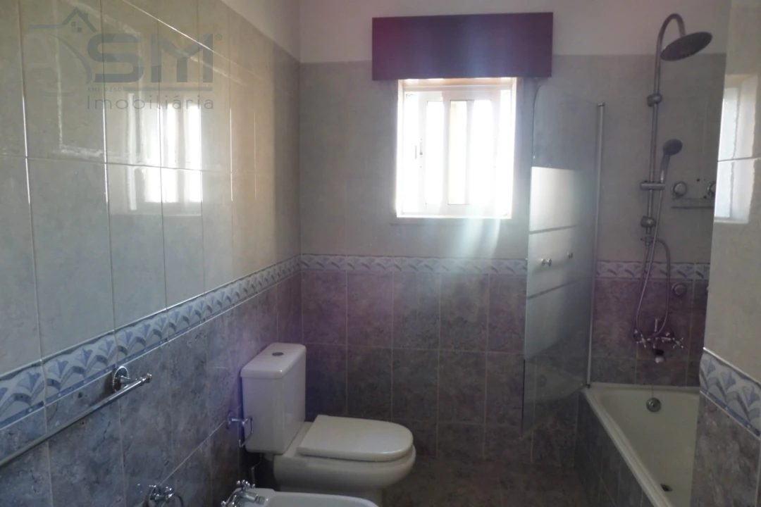 Apartamento T1 para Arrendamento em Cacém e São Marcos Foto 5