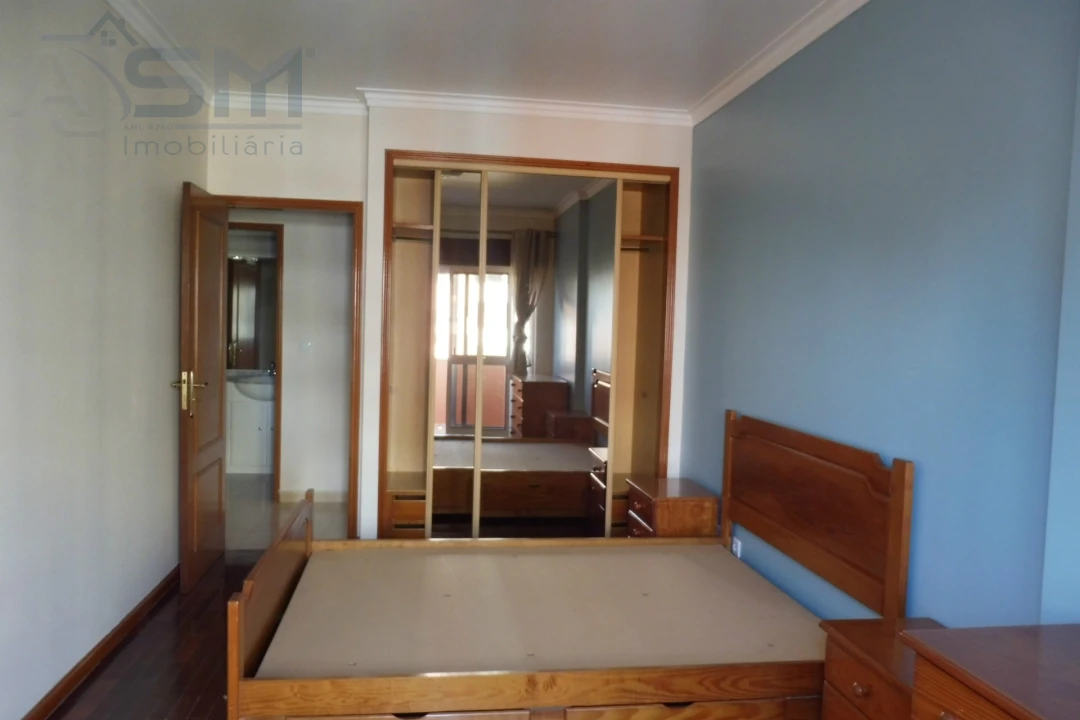 Apartamento T1 para Arrendamento em Cacém e São Marcos Foto 7