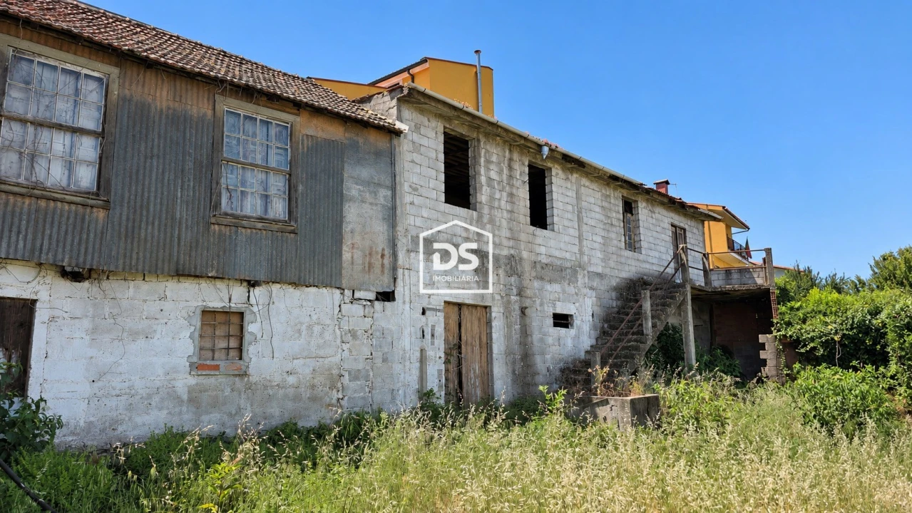 Moradia T0 para Venda em Loureiro Foto 12