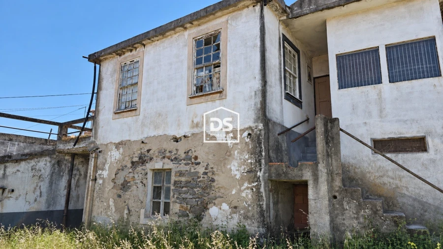 Moradia T0 para Venda em Loureiro