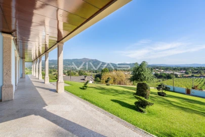 Moradia T4 para Venda em Coucieiro