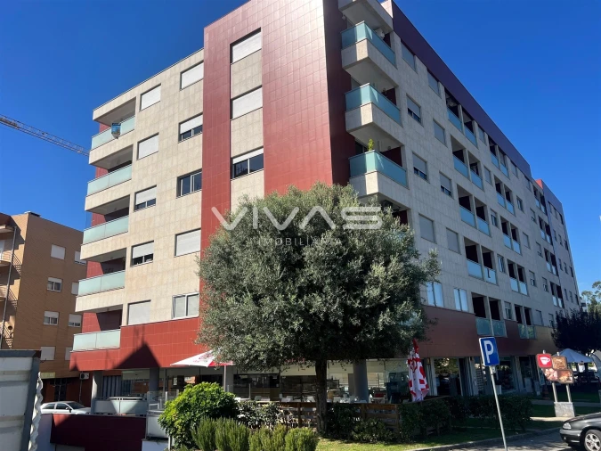 Apartamento T2 para Arrendamento em Vila Verde e Barbudo Foto 20