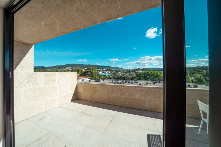 Apartamento T2 para Venda em Creixomil Foto 9