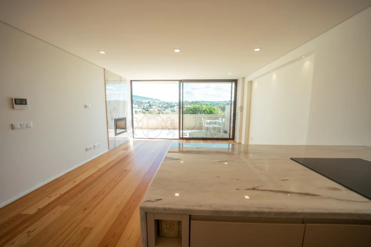 Apartamento T2 para Venda em Creixomil Foto 8