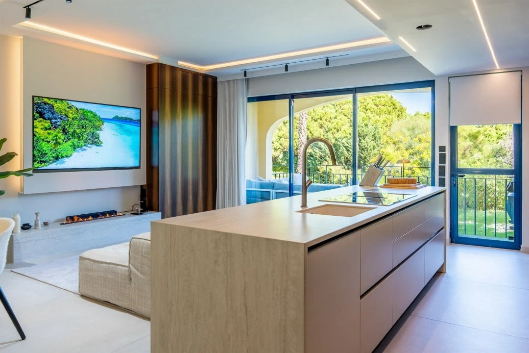 Apartamento T2 para Venda em Quarteira Foto 9