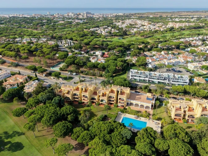 Apartamento T2 para Venda em Quarteira Foto 20