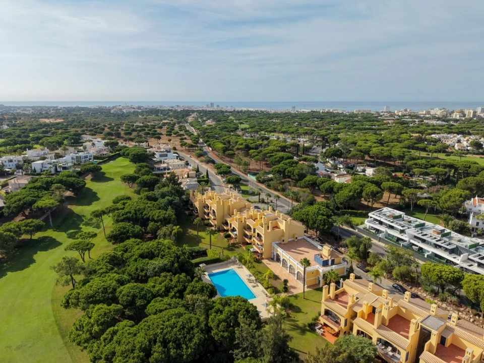 Apartamento T2 para Venda em Quarteira Foto 61