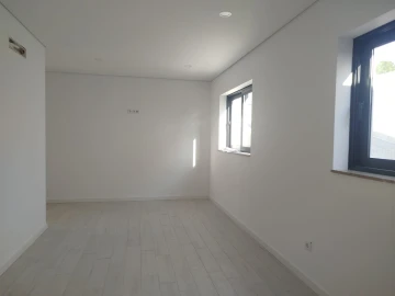 Moradia T4 para Venda em Abragão