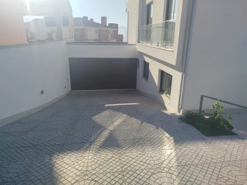 Moradia T4 para Venda em Abragão