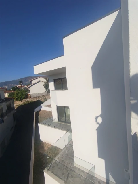Moradia T4 para Venda em Abragão