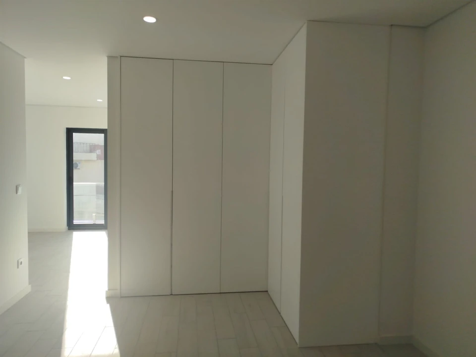 Moradia T4 para Venda em Abragão Foto 14