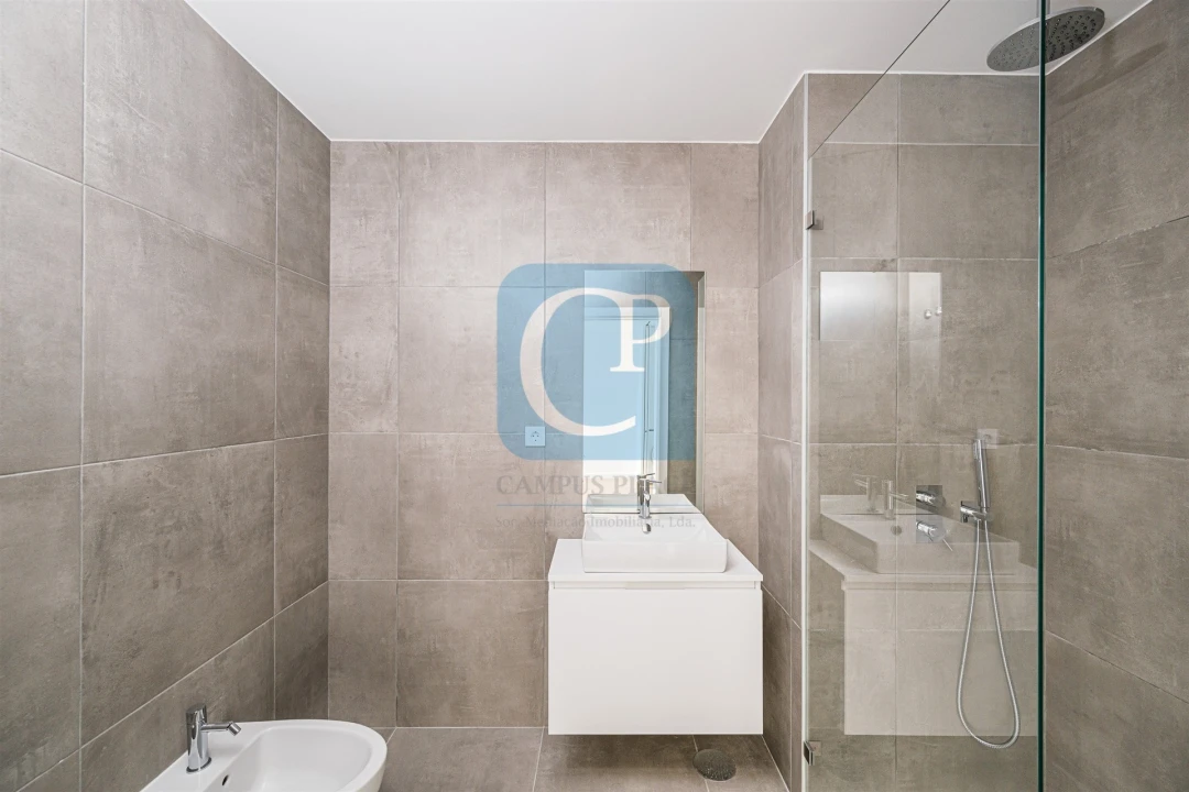 Apartamento T1 para Arrendamento em Pedrouços Foto 19