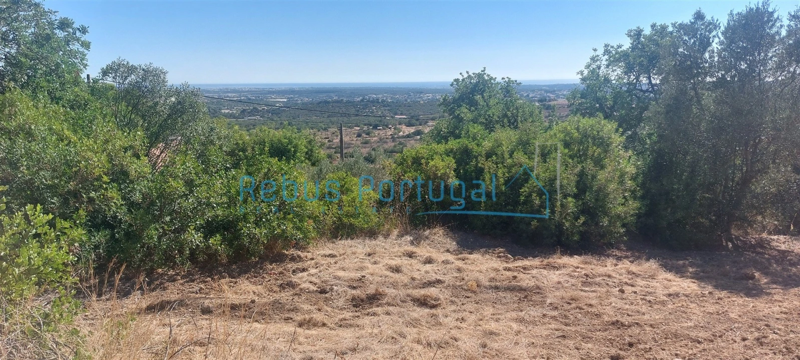 Terreno para Venda em Santa Barbara de Nexe Foto 1