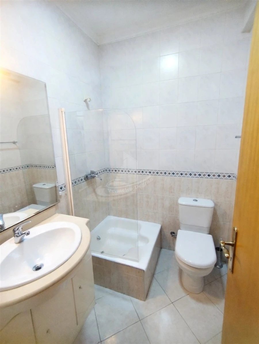 Apartamento T2 para Venda em Real, Dume e Semelhe Foto 6