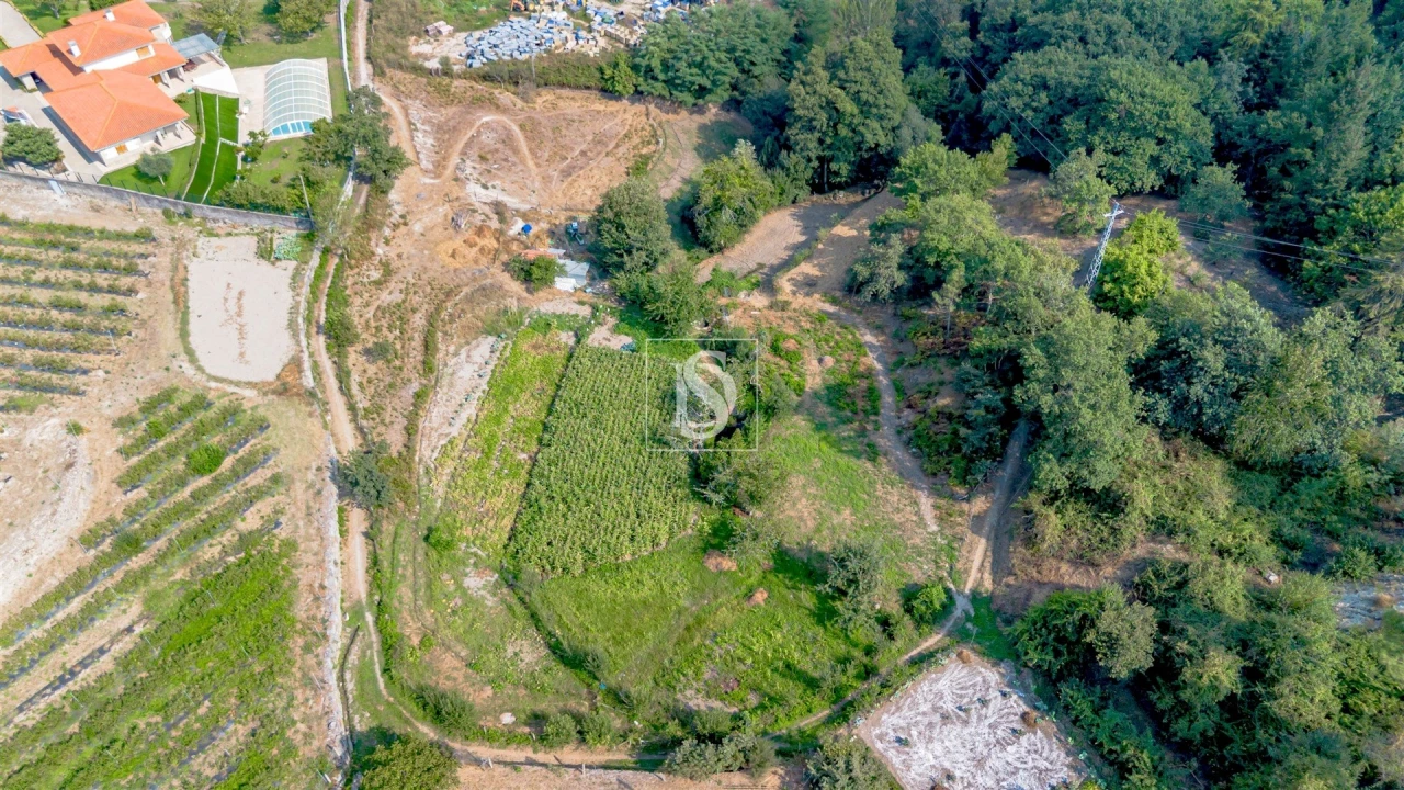 Terreno para Venda em Campelo e Ovil Foto 12