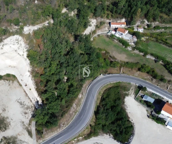 Terreno para Venda em Campelo e Ovil Foto 3