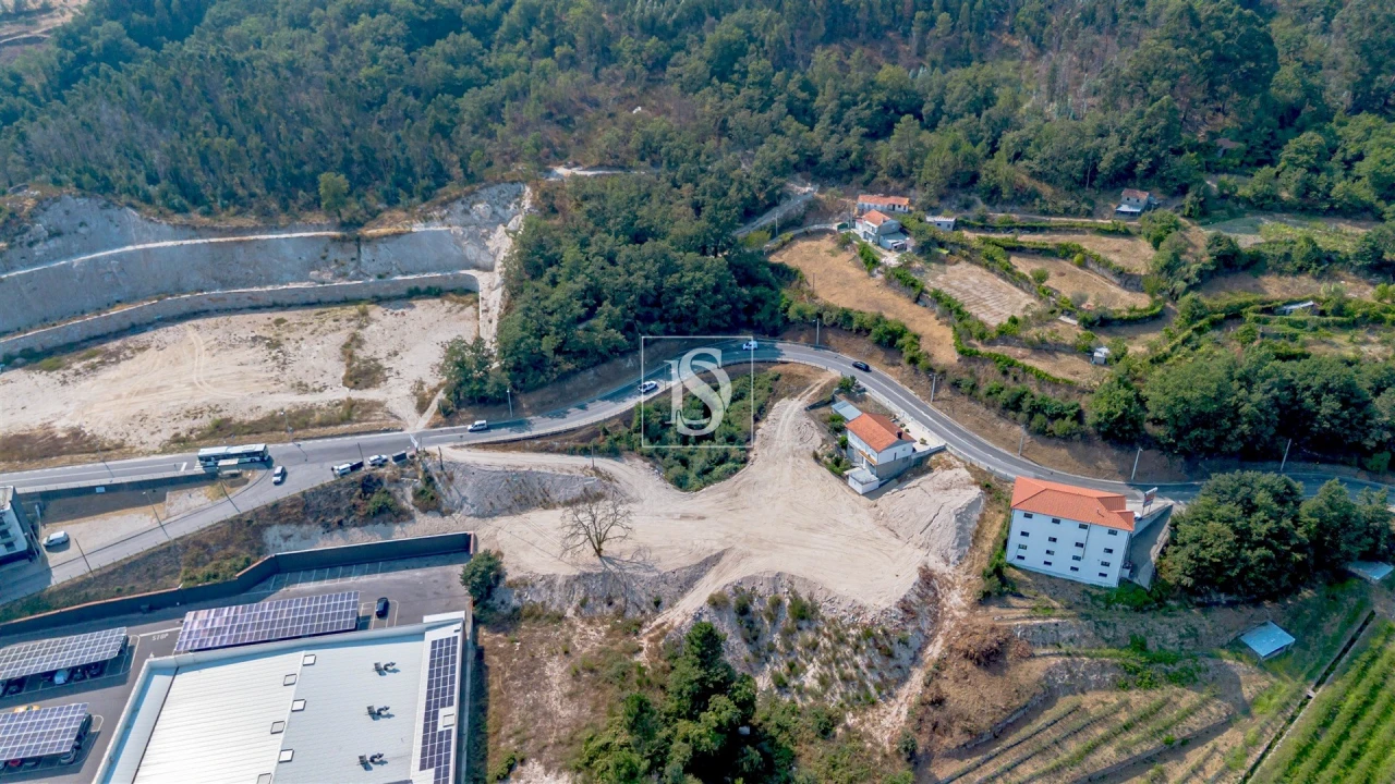 Terreno para Venda em Campelo e Ovil Foto 22