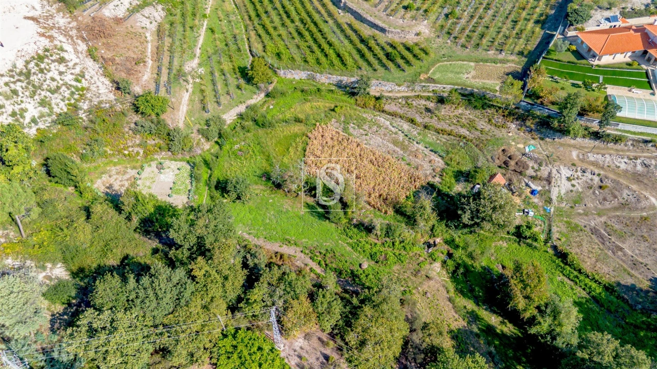 Terreno para Venda em Campelo e Ovil Foto 10