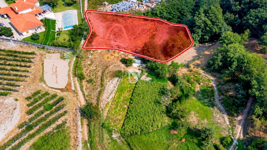 Terreno para Venda em Campelo e Ovil