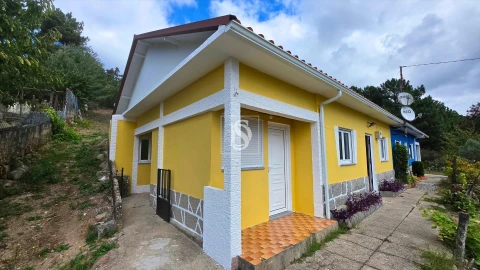 Moradia T2 para Venda em Santa Marinha do Zezere