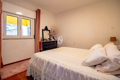 Moradia T2 para Venda em Santa Marinha do Zezere