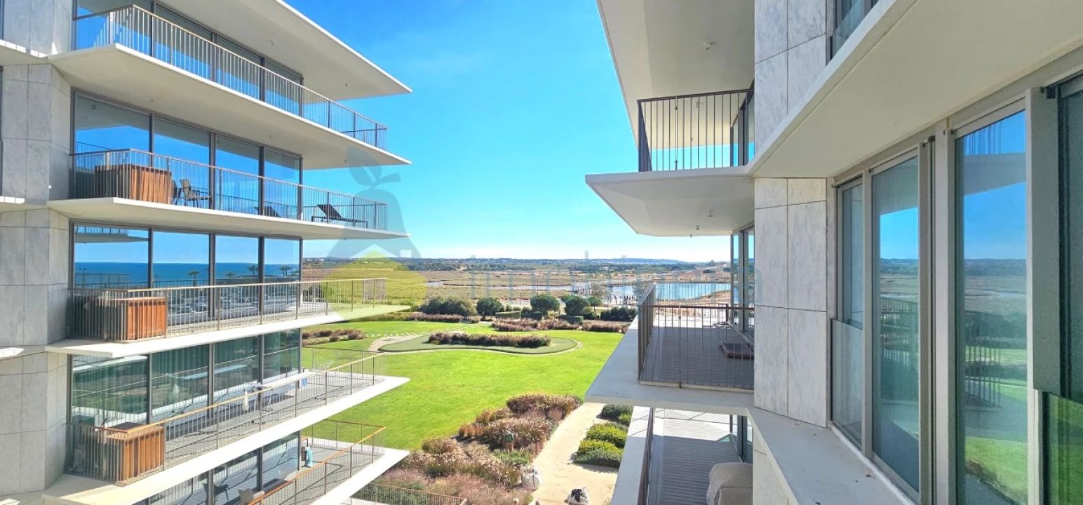 Apartamento T1 para Venda em Armação de Pera Foto 1