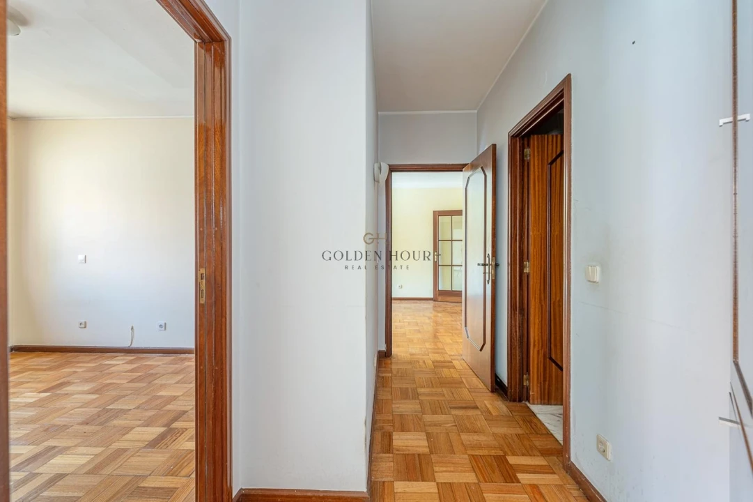 Apartamento T2 para Venda em Oliveira do Douro Foto 26
