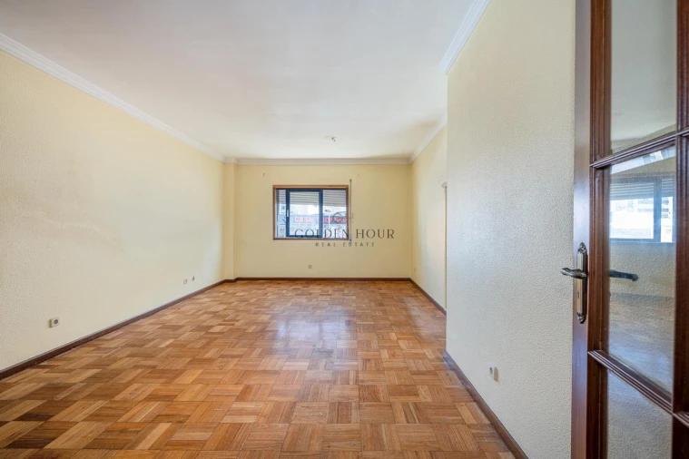Apartamento T2 para Venda em Oliveira do Douro Foto 4