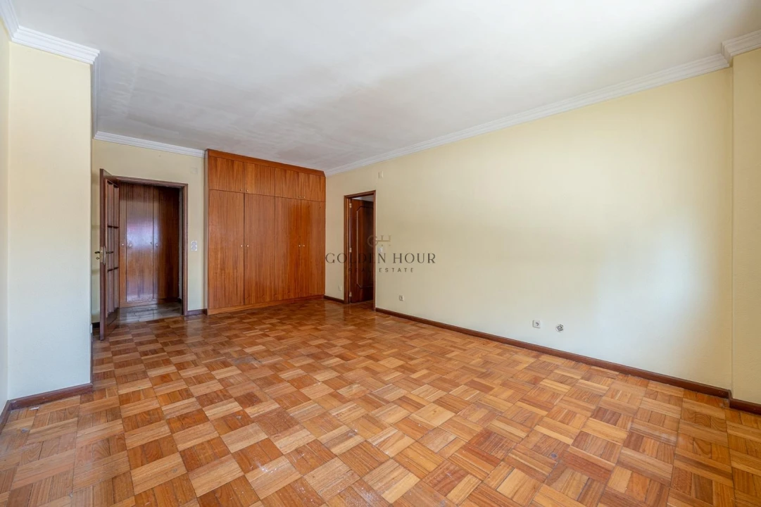Apartamento T2 para Venda em Oliveira do Douro Foto 2