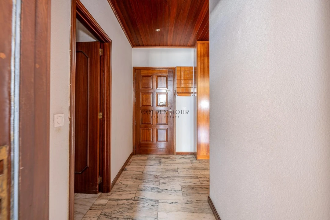 Apartamento T2 para Venda em Oliveira do Douro Foto 23