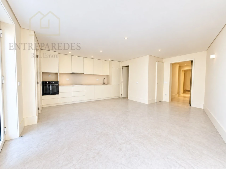 Apartamento T1 para Venda em Cedofeita, Santo Ildefonso, Sé, Miragaia, São Nicolau e Vitória Foto 2