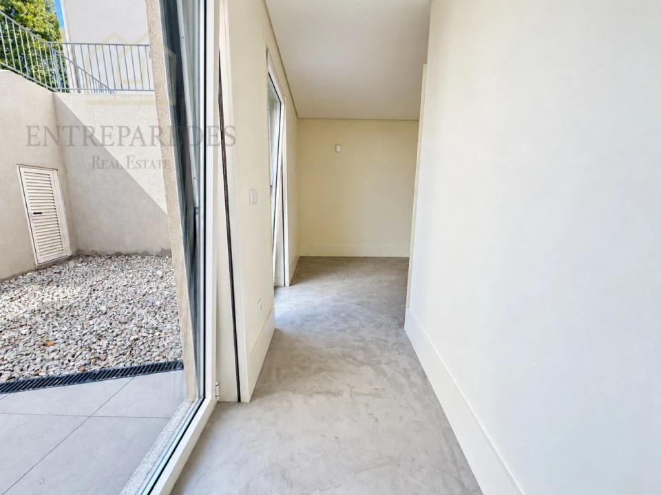 Apartamento T1 para Venda em Cedofeita, Santo Ildefonso, Sé, Miragaia, São Nicolau e Vitória Foto 4