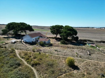 Quinta T3 para Venda em São Teotónio