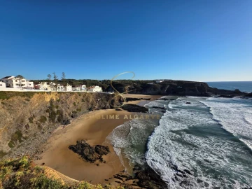 Quinta T3 para Venda em São Teotónio