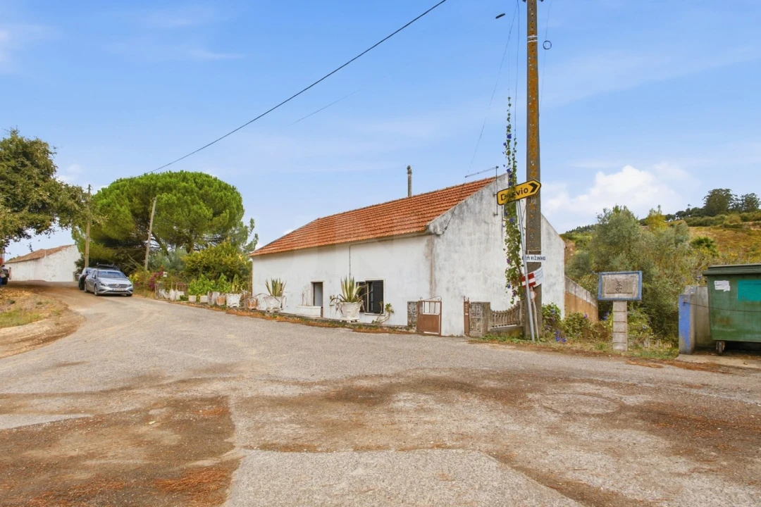 Moradia T2 para Venda em Ribafria e Pereiro de Palhacana Foto 1