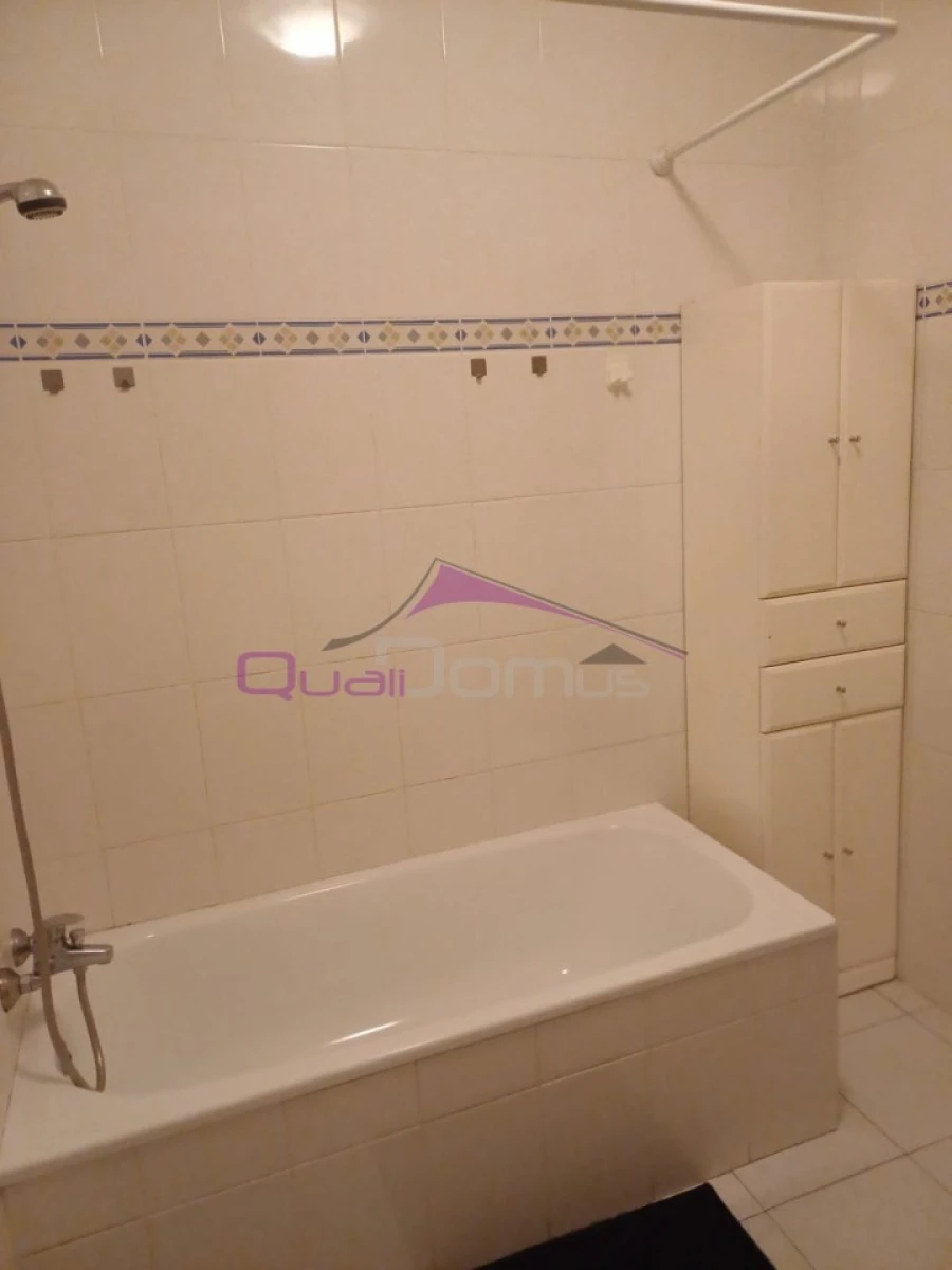 Apartamento T2 para Venda em São João Baptista Foto 11