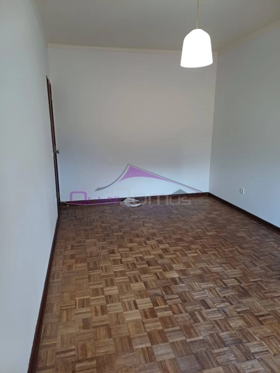 Apartamento T2 para Venda em São João Baptista Foto 15