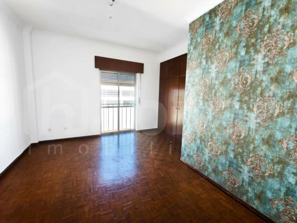 Apartamento T2 para Venda em Benavente Foto 9