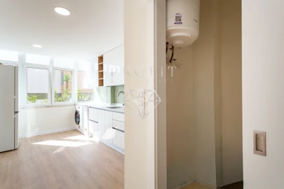 Apartamento T2 para Venda em Venteira