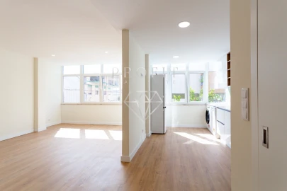 Apartamento T2 para Venda em Venteira