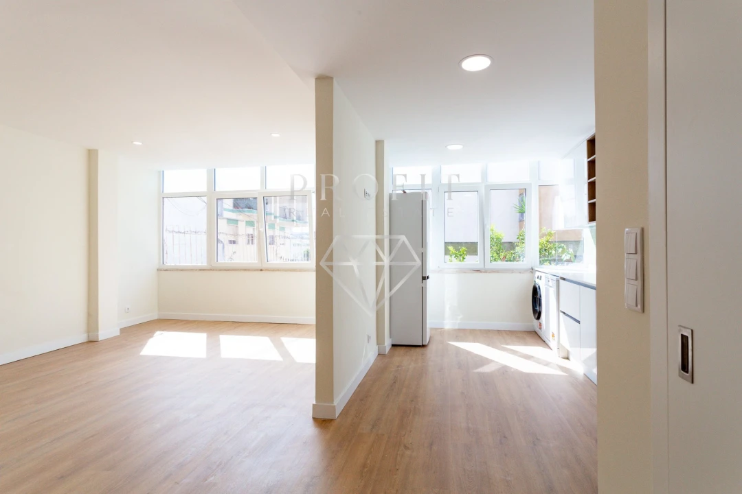 Apartamento T2 para Venda em Venteira Foto 16