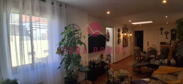 Moradia T2 para Venda em Algueirão-Mem Martins