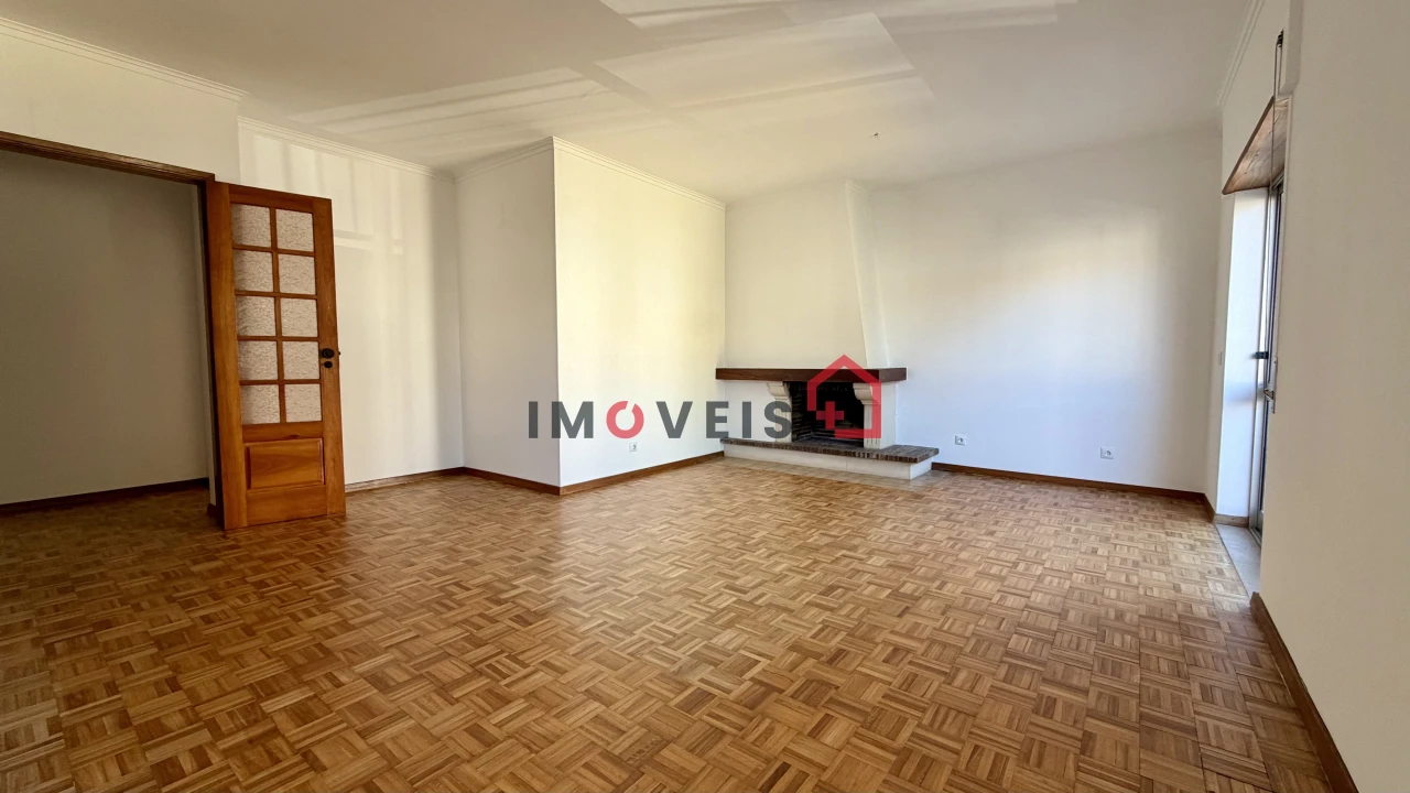 Apartamento T3 para Venda em Leiria, Pousos, Barreira e Cortes Foto 7