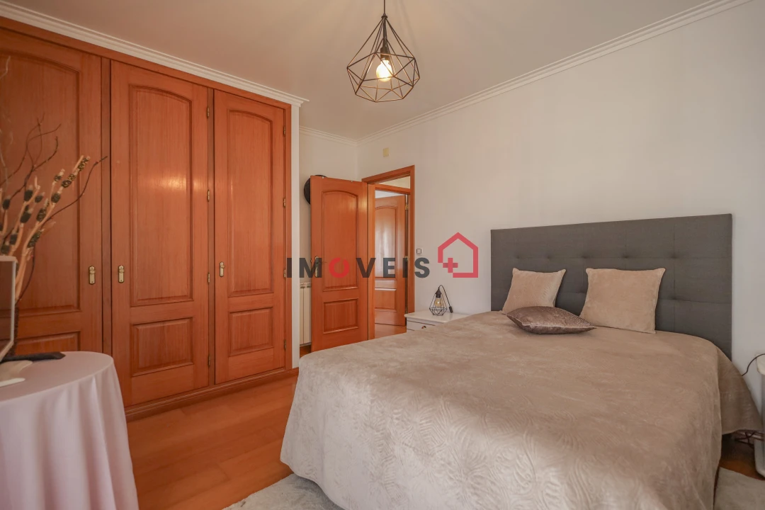 Apartamento T3 para Venda em Marinha Grande Foto 16