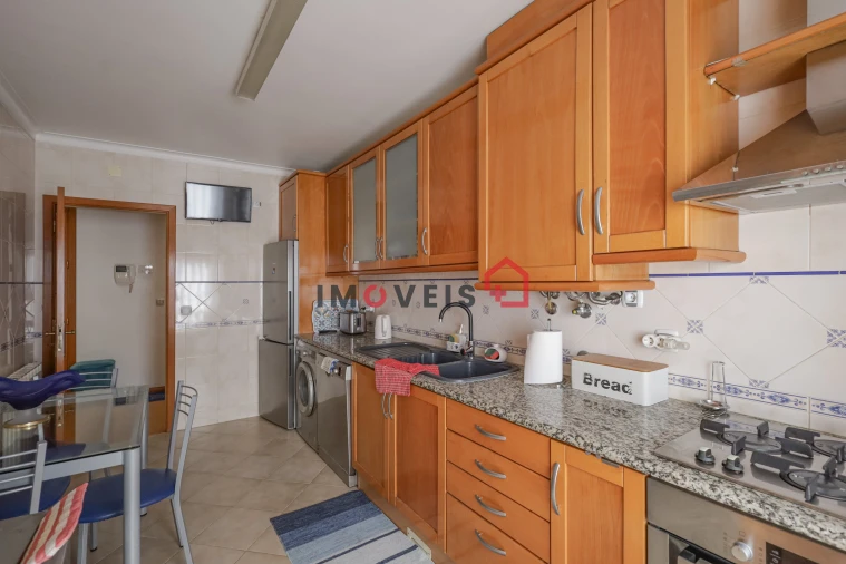 Apartamento T3 para Venda em Marinha Grande Foto 6