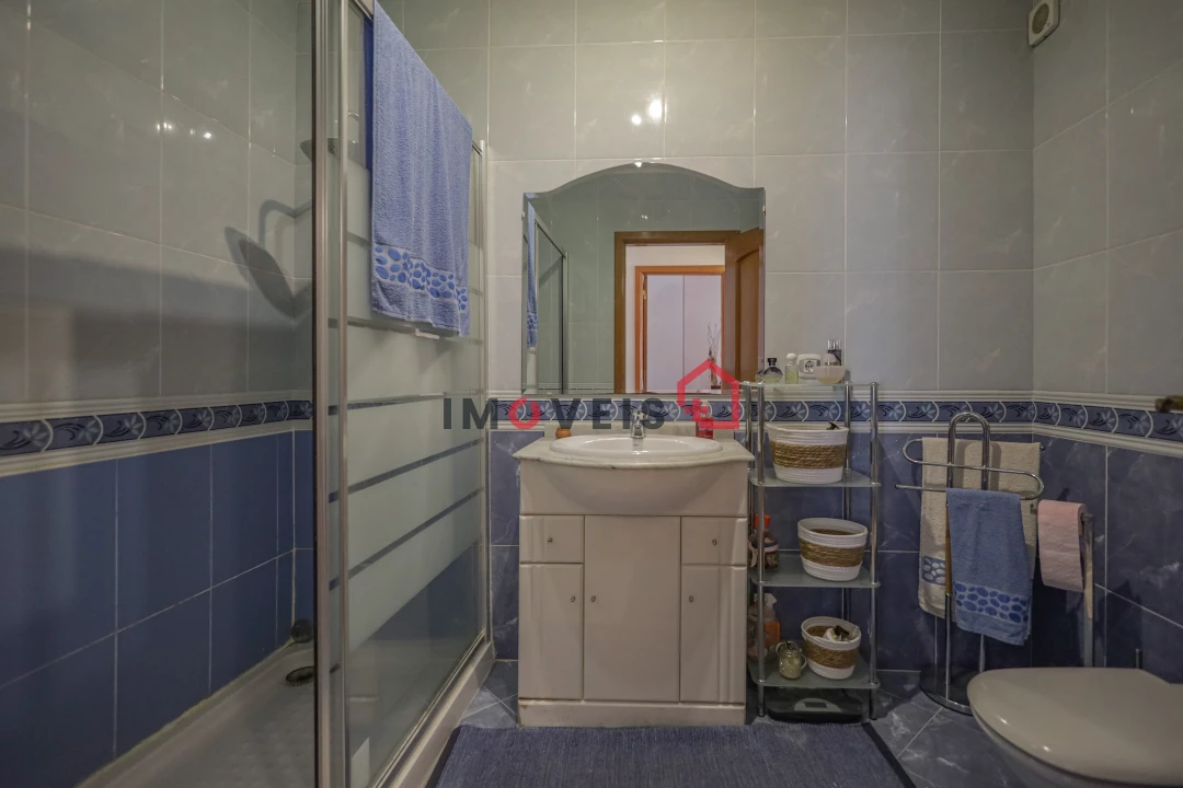 Apartamento T3 para Venda em Marinha Grande Foto 17