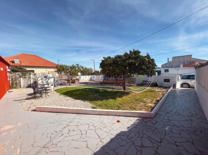 Terreno para Venda em Sarilhos Grandes Foto 12