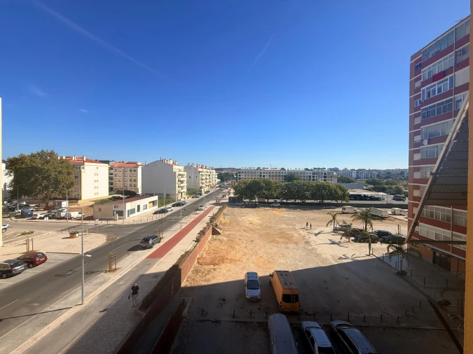 Apartamento T2 para Venda em União das Freguesias de Setúbal Foto 4